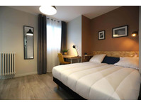 Chambre 3 - LOUIS GUILLOUX 1 - Apartments