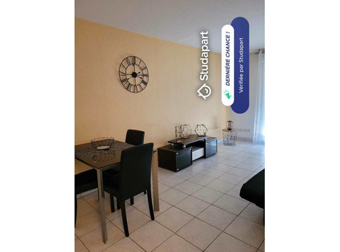 Loue studio meublé proche hôpital, dans résidence sécurisée… - 出租
