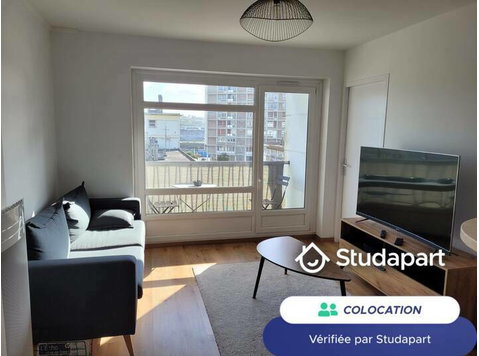 Situé en hypercentre de Boulogne-sur-Mer (62200), cet… - Аренда