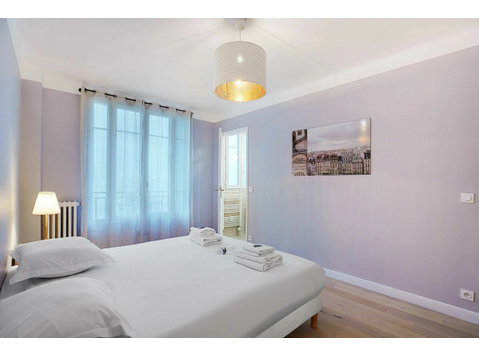47m2 one bedroom flat in Boulogne-Billancourt, close to… - Zu Vermieten