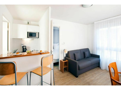 Angers - Beautiful 1-BR apartment steps away from the… - Под наем