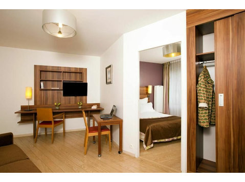 Bures-sur-Yvette, Modern and stylish 1-BR apartment - 	
Uthyres