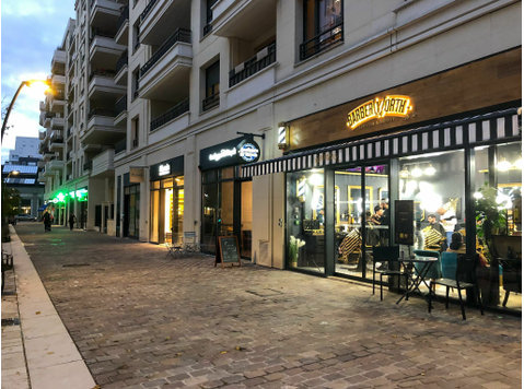 * Modern & Convenient Apartment in Saint-Ouen - For Rent