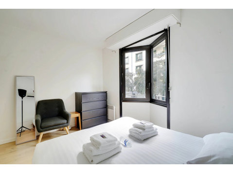 Modern and Spacious 1-Bedroom Apartment with Great… - For Rent