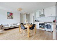 Modern apartment - Saint-Ouen-Seine - 	
Uthyres