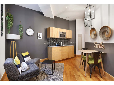 Bd de la République Paris - Boulogne 6 - Apartments