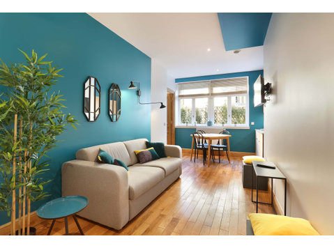 Bd de la République Paris - Boulogne 7 - Apartments