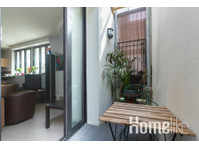 Magnificent 3 Bedroom Triplex in the heart of Boulogne - Apartemen