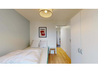 Saint-Ouen Landy - Private Room (1) - Appartementen
