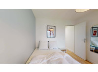 Saint-Ouen Landy - Private Room (1) - Apartamente