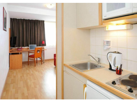 Tours Léonard De Vinci - Spacious & great studio - For Rent