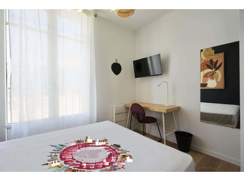 Chambre 2 - GEORGES AIME - Apartments