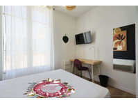 Chambre 2 - GEORGES AIME - Appartements