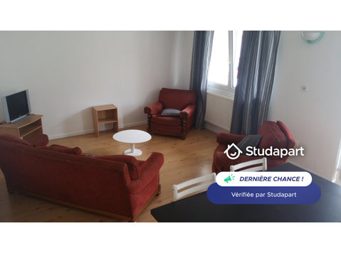 🏢 Particulier loue appartement F3 meublé lumineux avec… - 임대