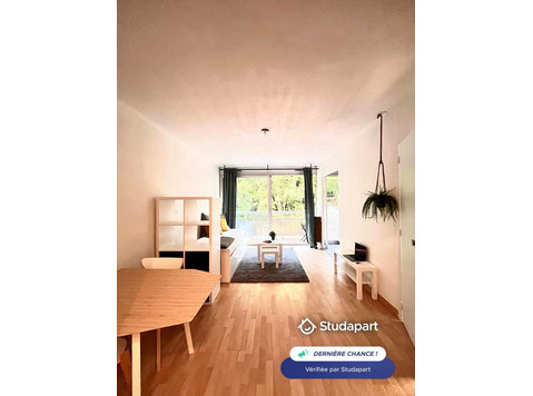 Vous cherchez un studio moderne, confortable et… - À louer