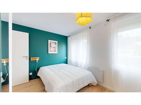 Chambre 1 - LORRAINE L - 	
Lägenheter