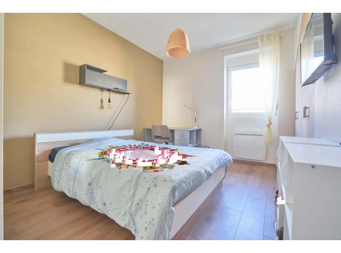 Chambre 3 - CLERIN - 	
Lägenheter