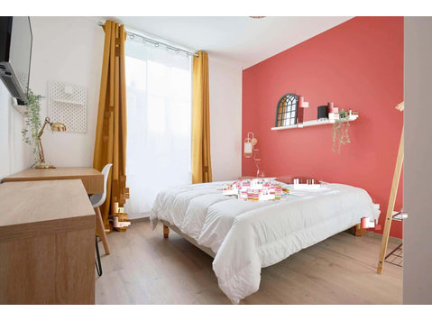 Chambre 3 - VAUBAN F - Apartments