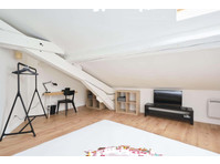Chambre 4 - FAUBOURG DES III MAISONS - Appartements