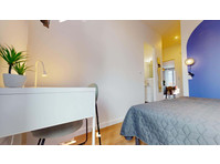 Chambre 2 - LAON S - Appartements