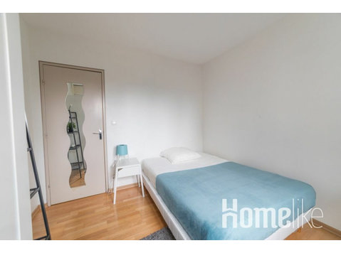 Comfortable and cosy room - 11m² - ST68 - Kimppakämpät