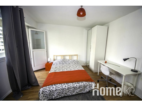 Chambre spacieuse et lumineuse – 15m² - ST14 - Collocation