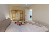 Cosy 1-Bedroom Apartment with Mountain Views and Ideal… - Annan üürile