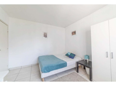 Cosy and bright room  12m² - 公寓