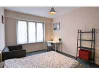 Very large comfortable bedroom  18m² - Appartementen