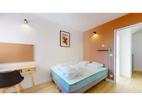 Villejuif Paul Bert - Private Room (2) - Apartamentos