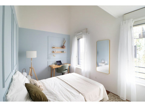 Co-living : A 13 m² room with a neat style in the heart of… - Aluguel