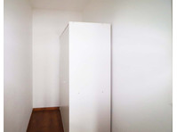18 m² Haussmannian style bedroom to rent in coliving in… - 아파트
