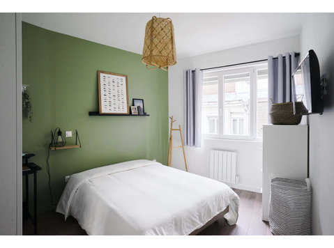 Chambre 1 - VIEILLE COMEDIE - Apartamente