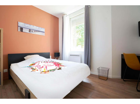 Chambre 2 - CONDE - Apartments