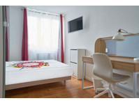 Chambre 2 - DUNKERQUE B - Appartements