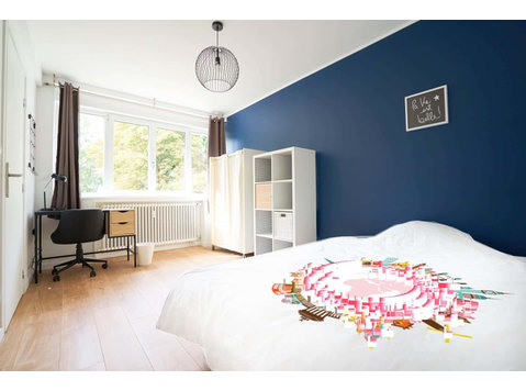 Chambre 4 - VICAIRES - Apartments