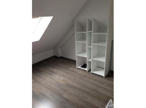 Chambre 4 - XX ème siècle - 	
Lägenheter