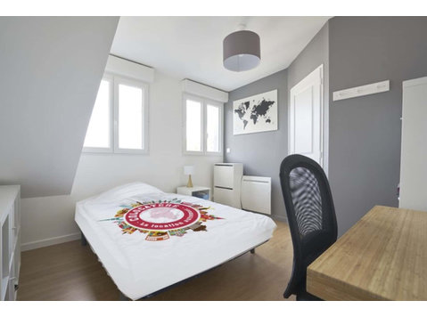 Chambre 7 - DAVY - Appartements