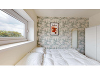 Lille Madeleine Rebérioux - Private Room (2) - Apartamentos
