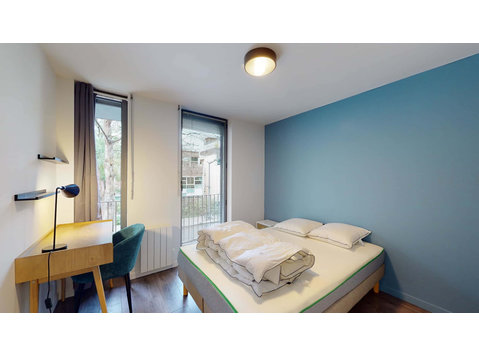 Lille Marguerite Yourcenar - Private Room (2) - Apartamentos