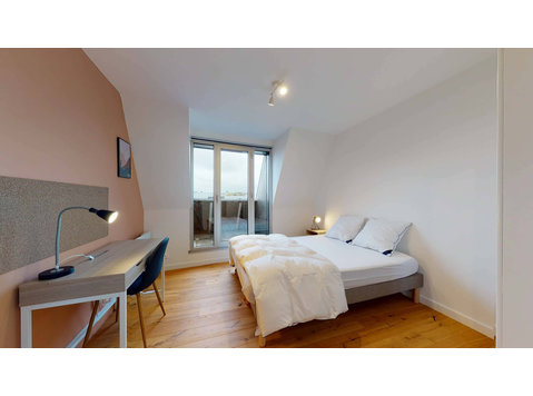 Lille Tanneurs - Private Room (2) - Apartemen