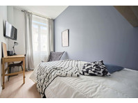 Chambre 2 - Dampierre P - 	
Lägenheter