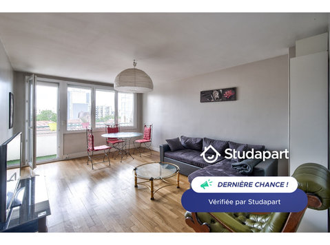Appartement spacieux à côté d'Asnières, pour colocation de… - Til Leie
