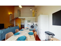 Shared accommodation CRETEIL - 136 m2 - 6 bedrooms - Close… - Flatshare