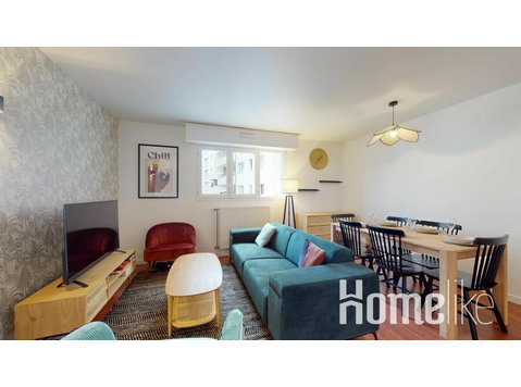 Shared accommodation Courbevoie - 109 m2 - 5 bedrooms -… - Flatshare