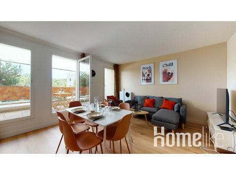 Shared accommodation Noisy Vallon - 93 m2 - 5 bedrooms - 8… - Kimppakämpät