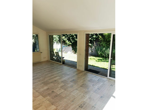 Charming 6-Bedroom House - Perfect for the Olympics! - Na prenájom