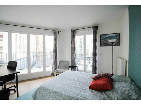 Co-living : Private bedroom in shared flat - For Rent
