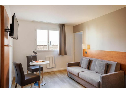 Créteil - Spacious 1-BR apartment near Paris with… - Aluguel