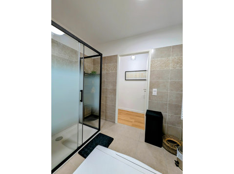Elegante 2 Zimmer Neu - Modern und Komfortabel - Zu Vermieten